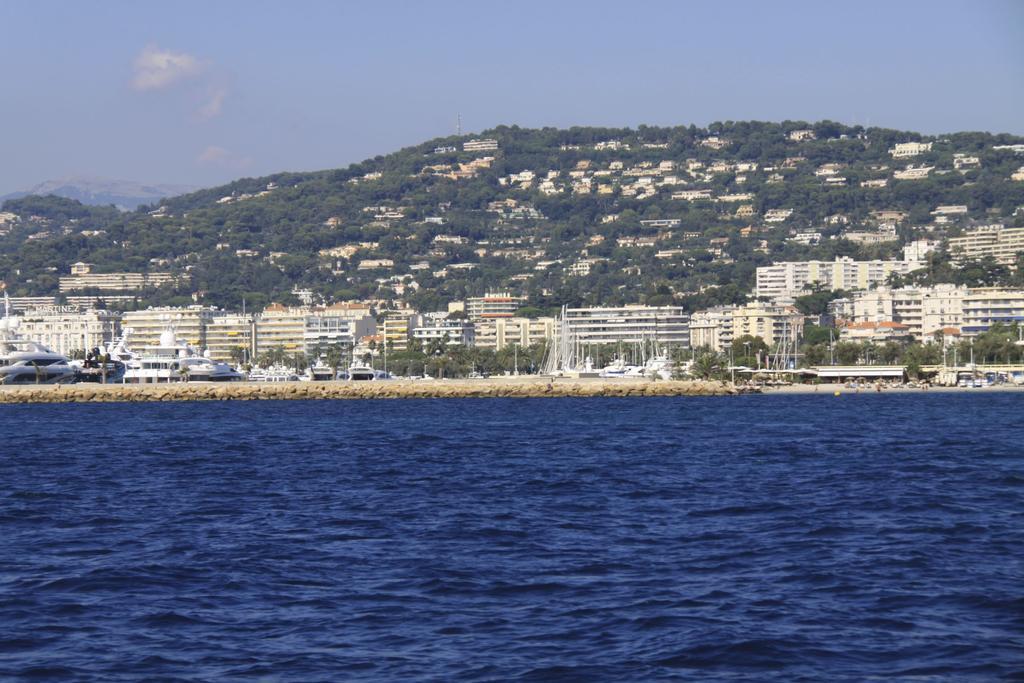 Croisette 81 Hotell Cannes Rum bild
